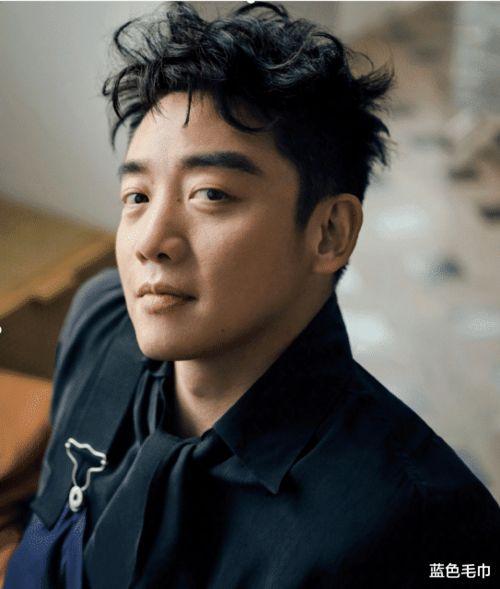 娱乐吃瓜郑恺,娱乐圈的“吃瓜”达人,揭秘明星幕后故事 第2张 娱乐吃瓜郑恺,娱乐圈的“吃瓜”达人,揭秘明星幕后故事 第2张